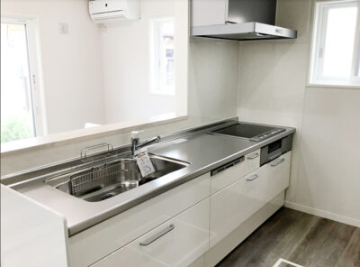 南アルプス市飯野　新築　建売住宅　カウンターキッチン　LDK18帖
