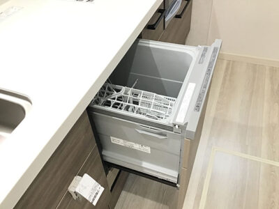 自動食器乾燥機