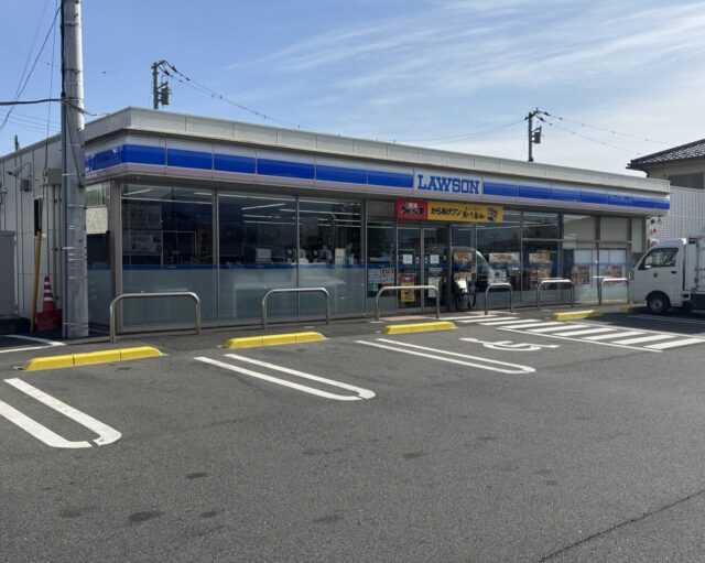 ローソン甲斐下今井店：徒歩9分（648ｍ）