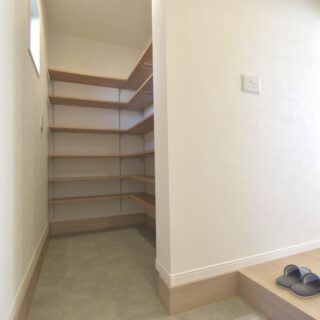 シューズクローク