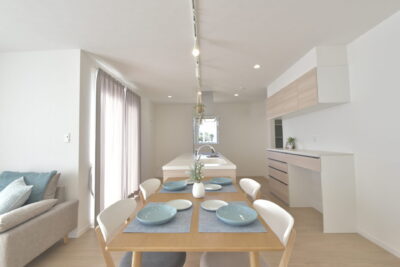 山梨県甲府市増坪町C7号棟のダイニングキッチン