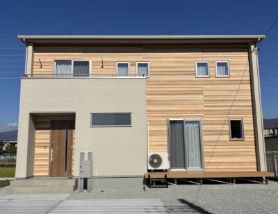 山梨県甲府市増坪町C3号棟の外観