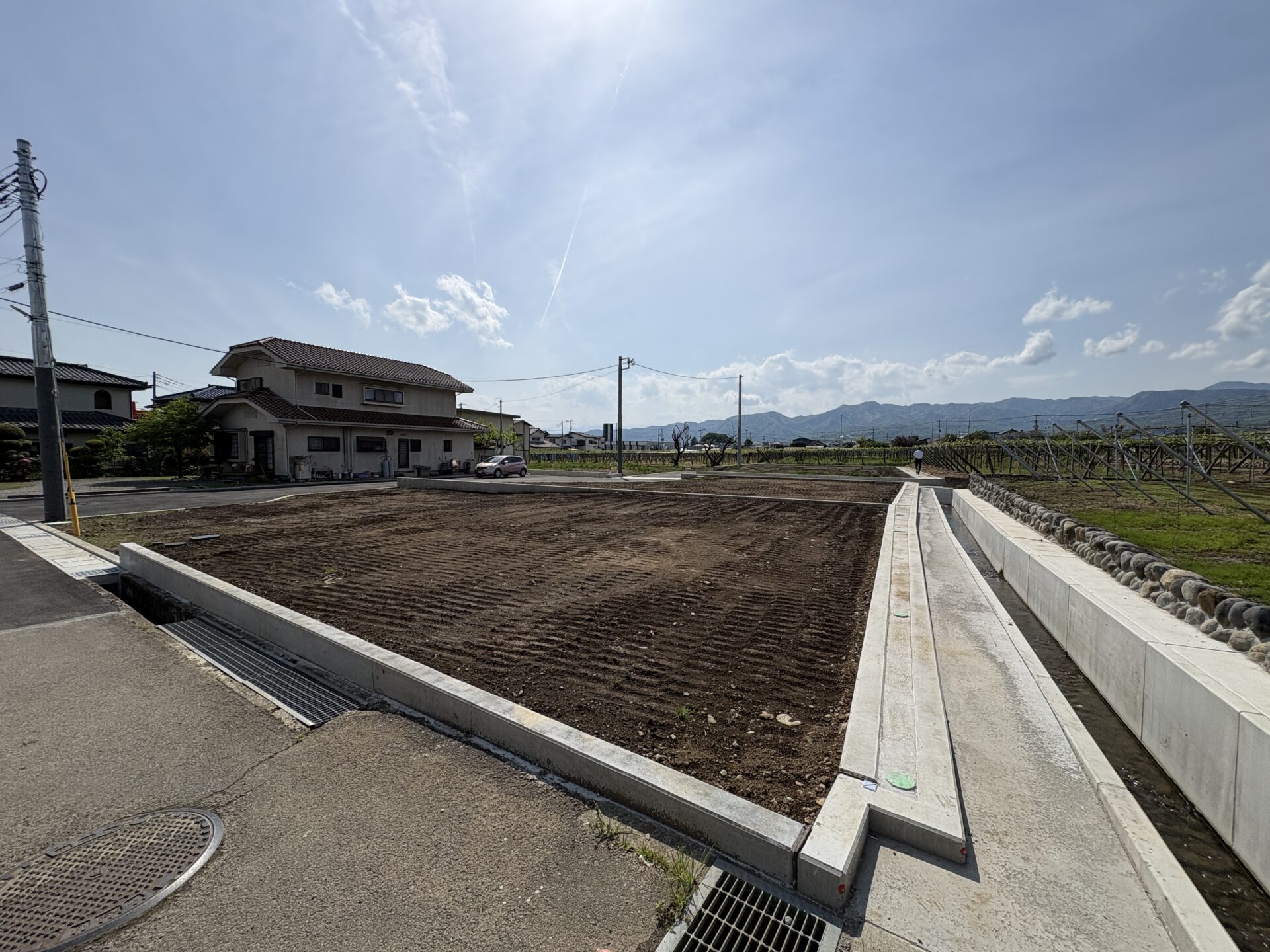 山梨県甲州市塩山下塩後B（分譲地：全4区画）の現地写真