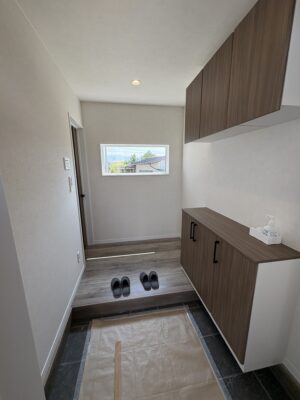 西甲府住宅ROOM TOUR #38 　玄関