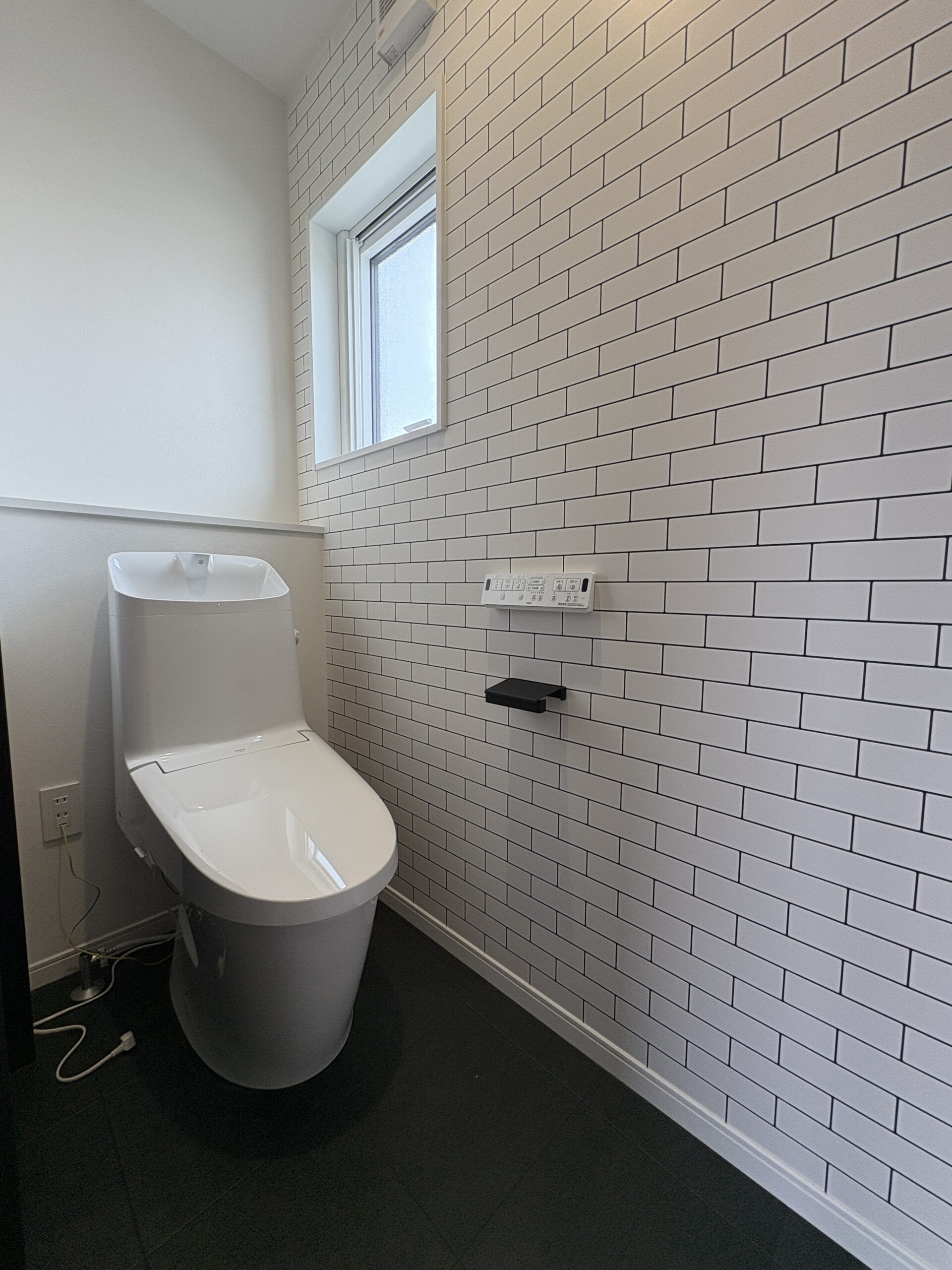 西甲府住宅ROOM TOUR #39　2Fトイレ