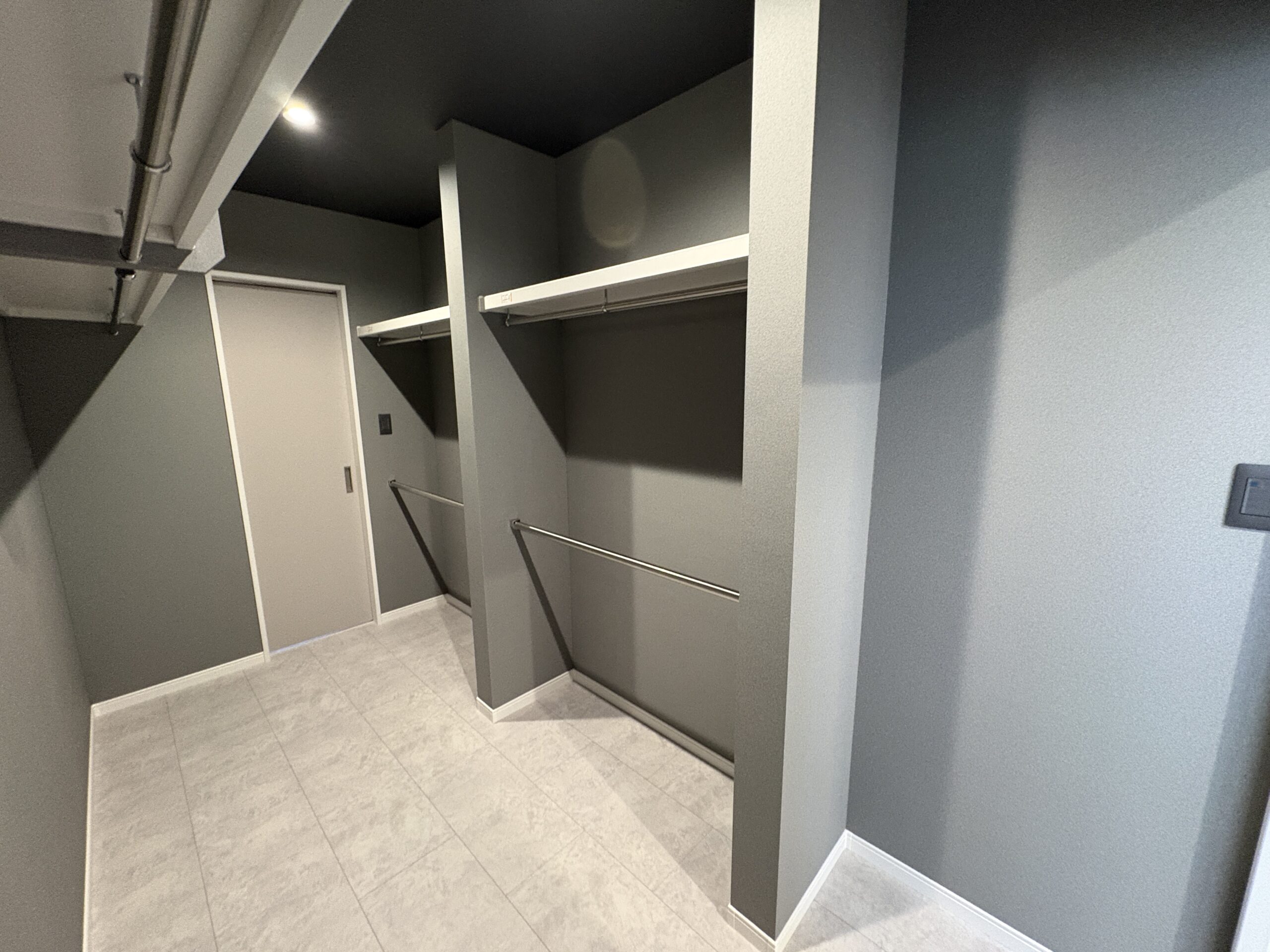 西甲府住宅ROOM TOUR #40 ファミリークローゼット