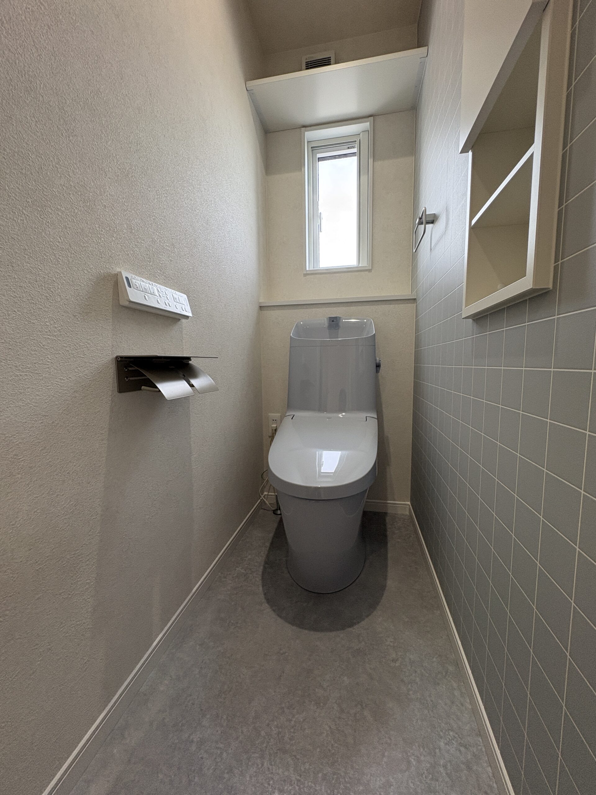 西甲府住宅ROOM TOUR #41　2Fトイレ