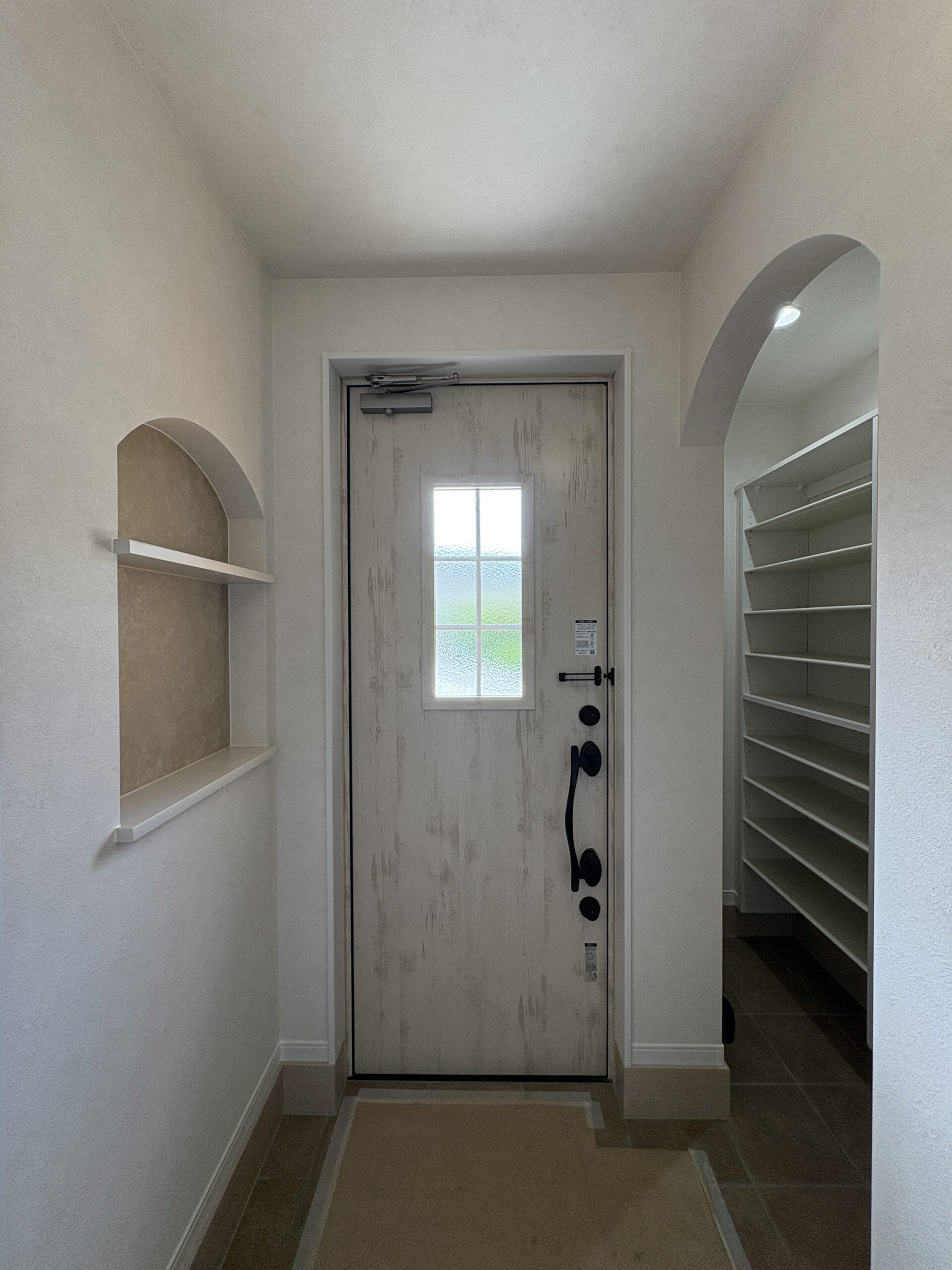 西甲府住宅ROOM TOUR #41　玄関