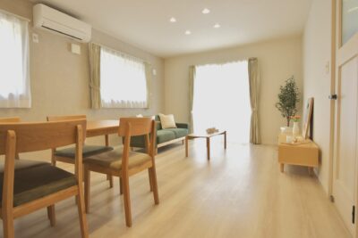 山梨県甲斐市下今井F12号棟のリビング