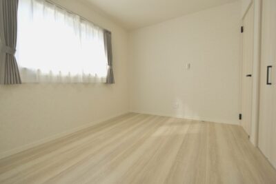 山梨県甲斐市下今井F12号棟の主寝室