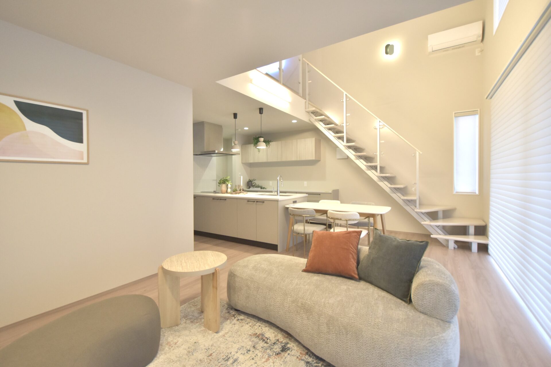 山梨県甲府市増坪町C1号棟のリビング