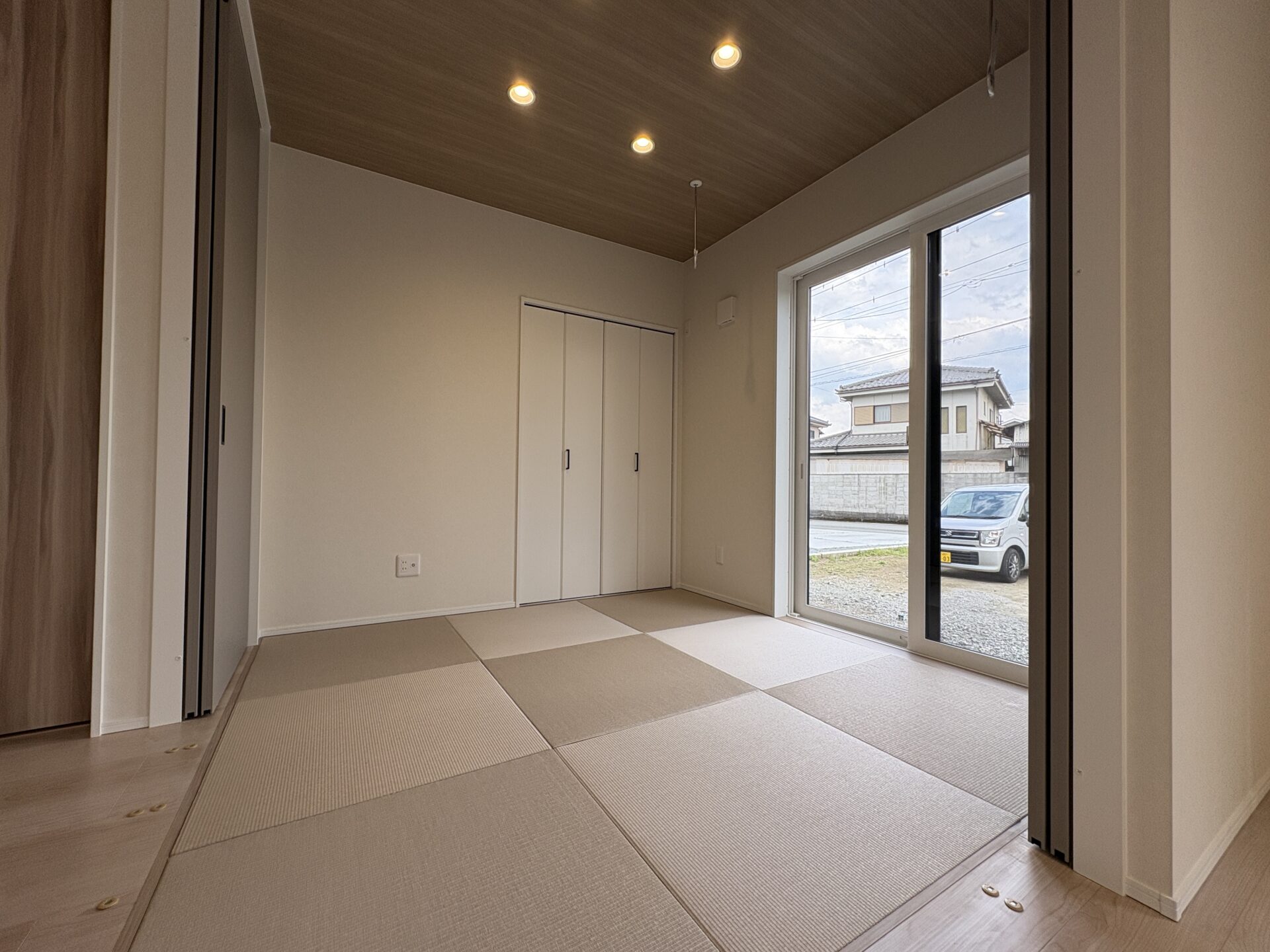 山梨県南アルプス市野牛島H 4号棟（建売住宅）の和室