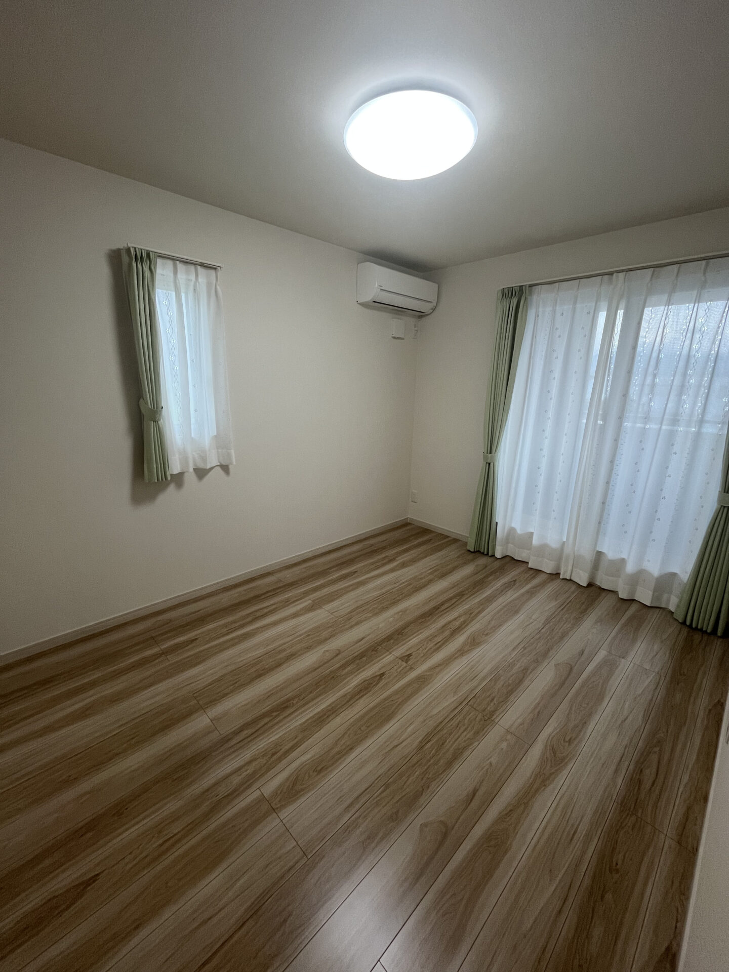 西甲府住宅ROOM TOUR #36　洋室-2