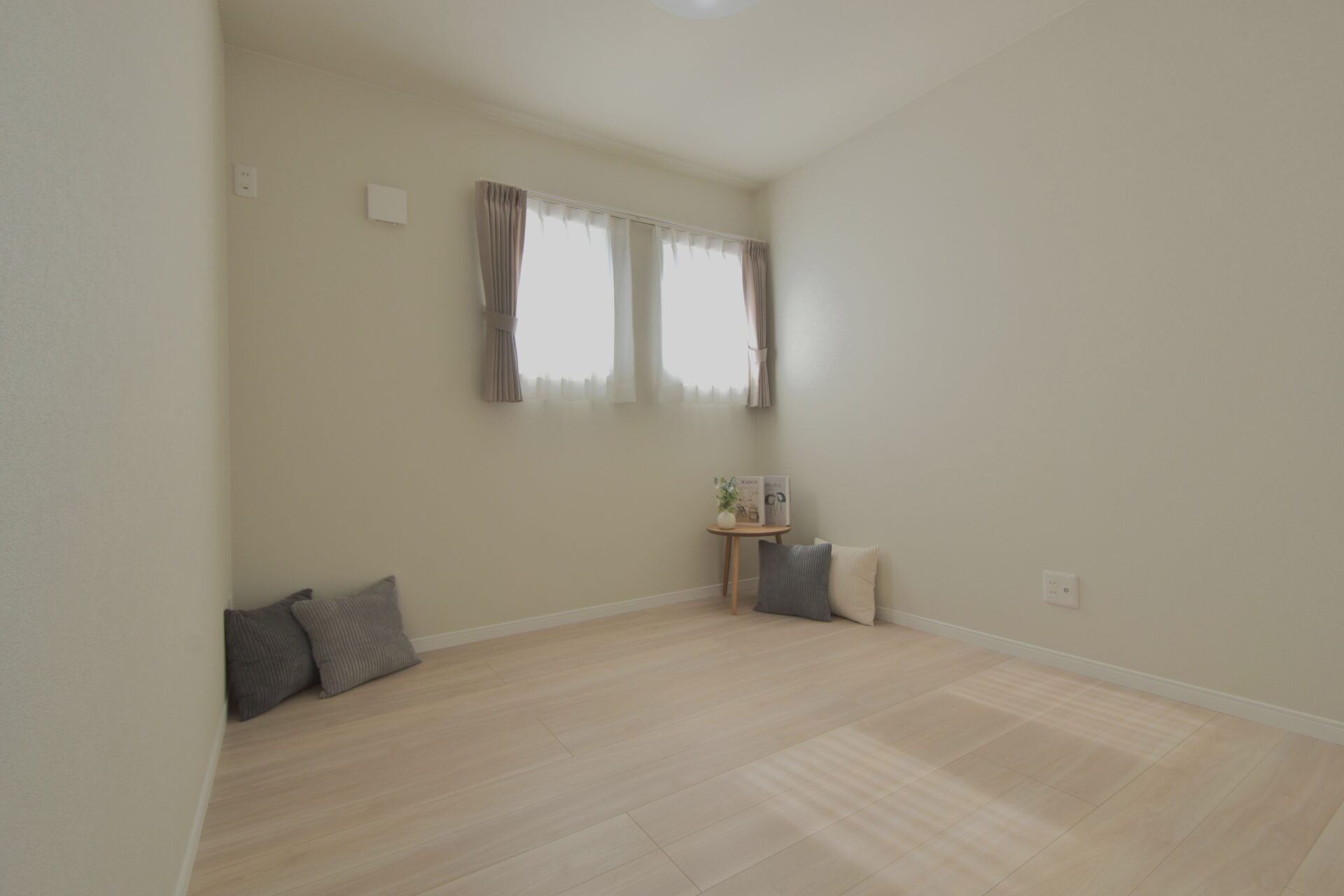 西甲府住宅ROOM TOUR #44　洋室-3