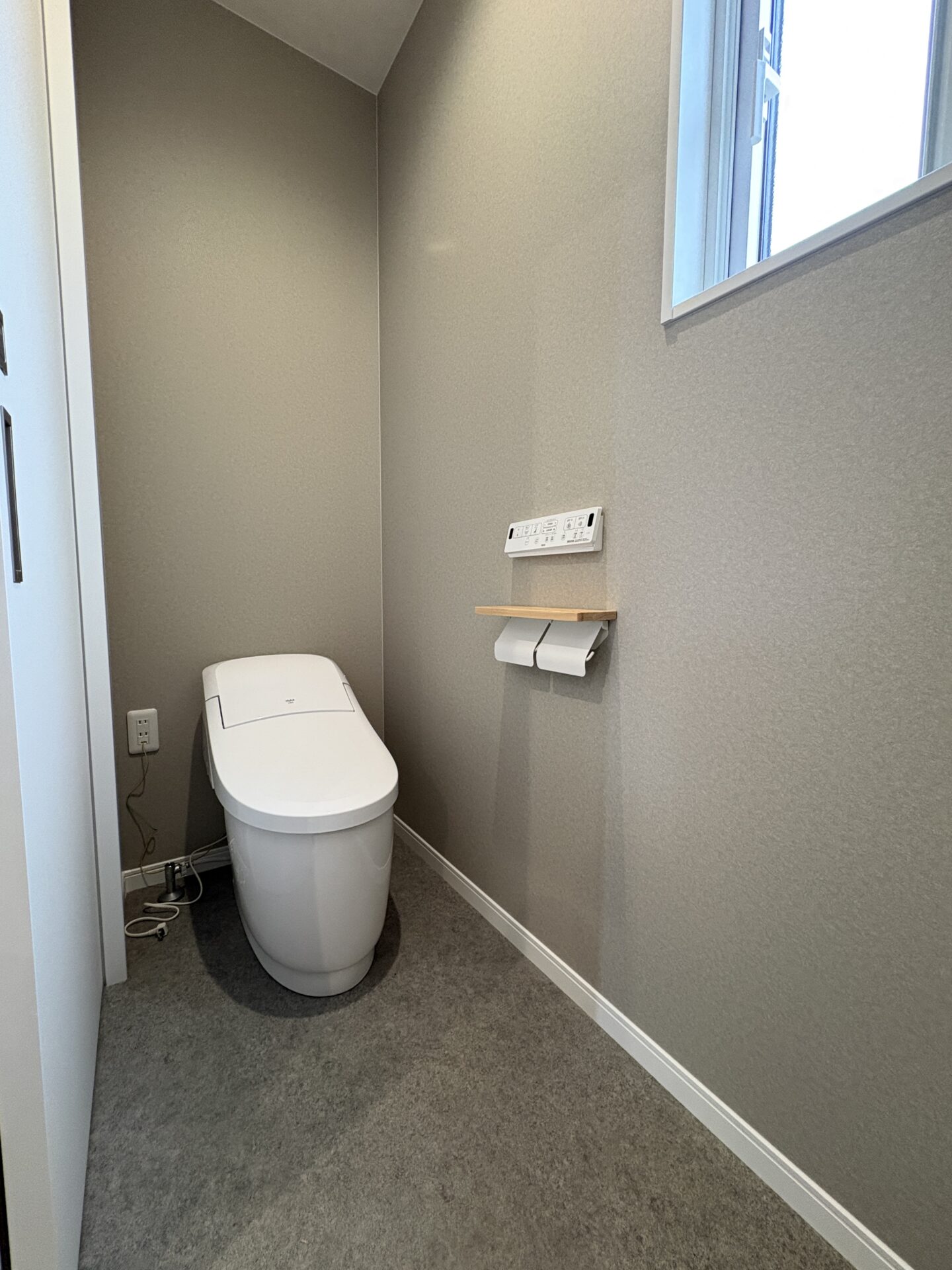 西甲府住宅ROOM TOUR #44　1Fトイレ