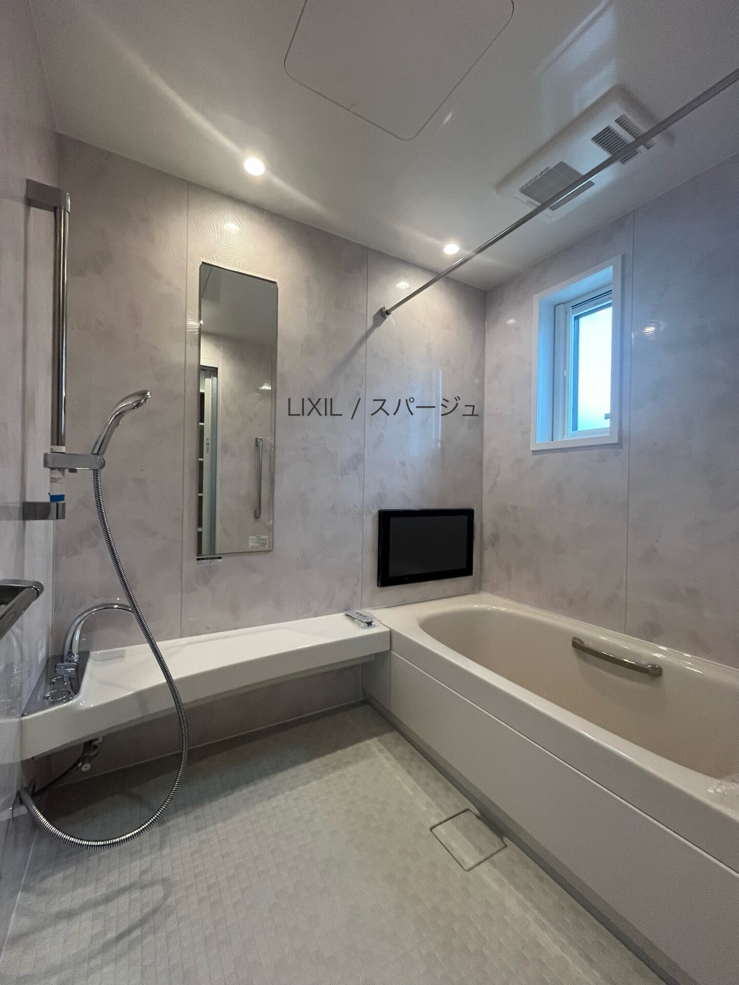 西甲府住宅ROOM TOUR #36　浴室（仕様）