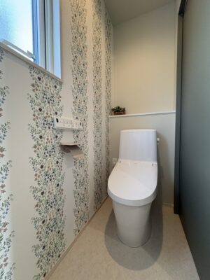 西甲府住宅ROOM TOUR #46　2Fトイレ