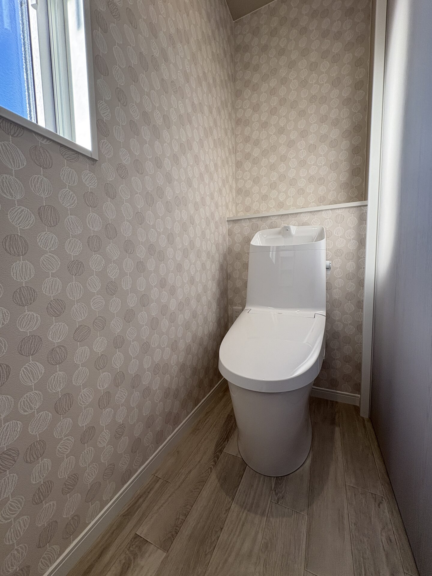 西甲府住宅ROOM TOUR #48　2Ｆトイレ