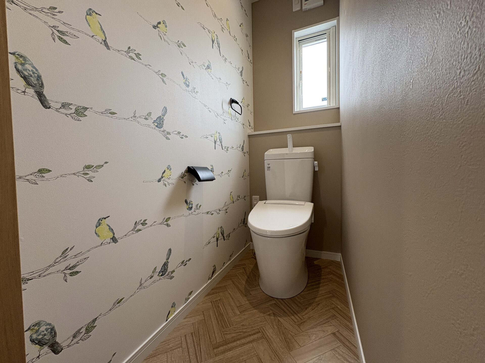 西甲府住宅ROOM TOUR #27　1Fトイレ