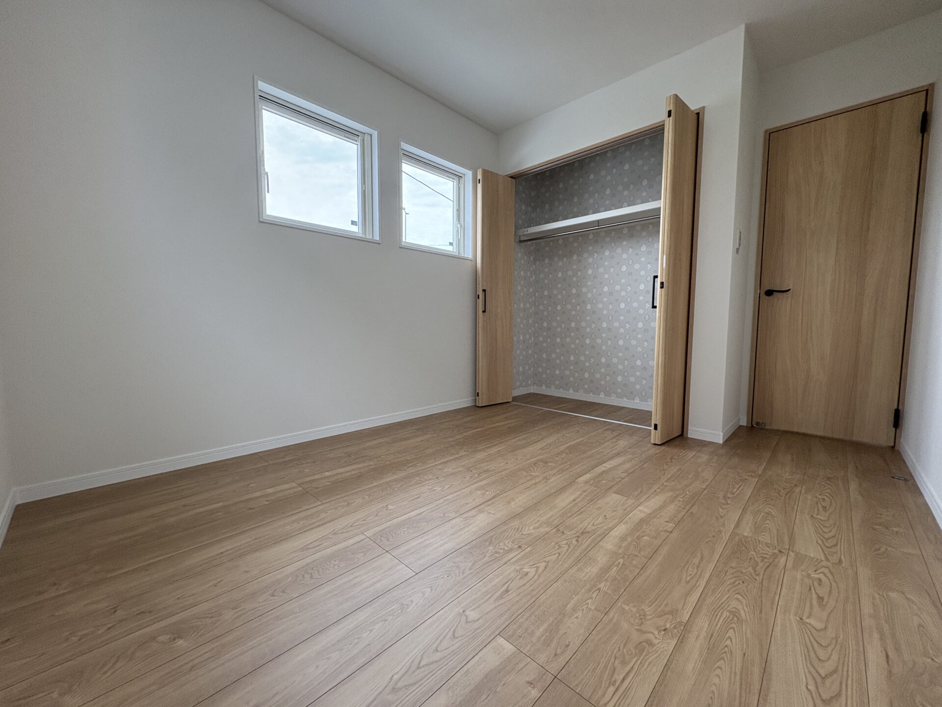 西甲府住宅ROOM TOUR #27　洋室-1