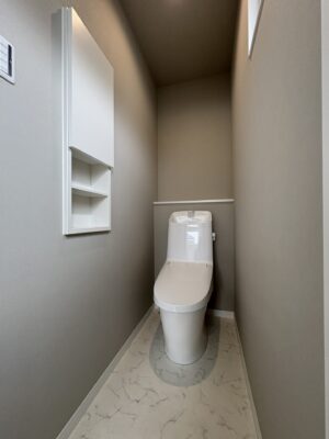 西甲府住宅ROOM TOUR #26　2Fトイレ