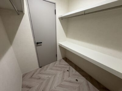 西甲府住宅ROOM TOUR #28　ファミリークローゼット