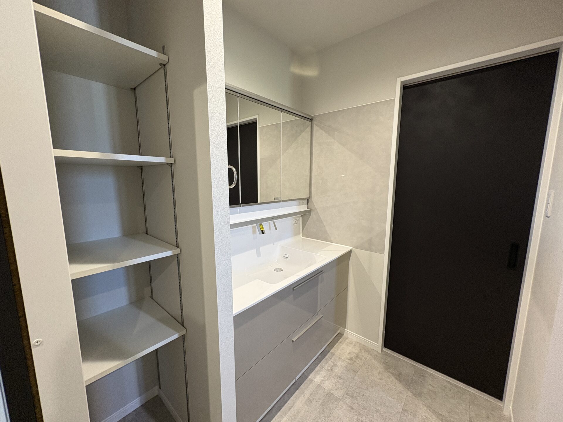 西甲府住宅ROOM TOUR #31　洗面室