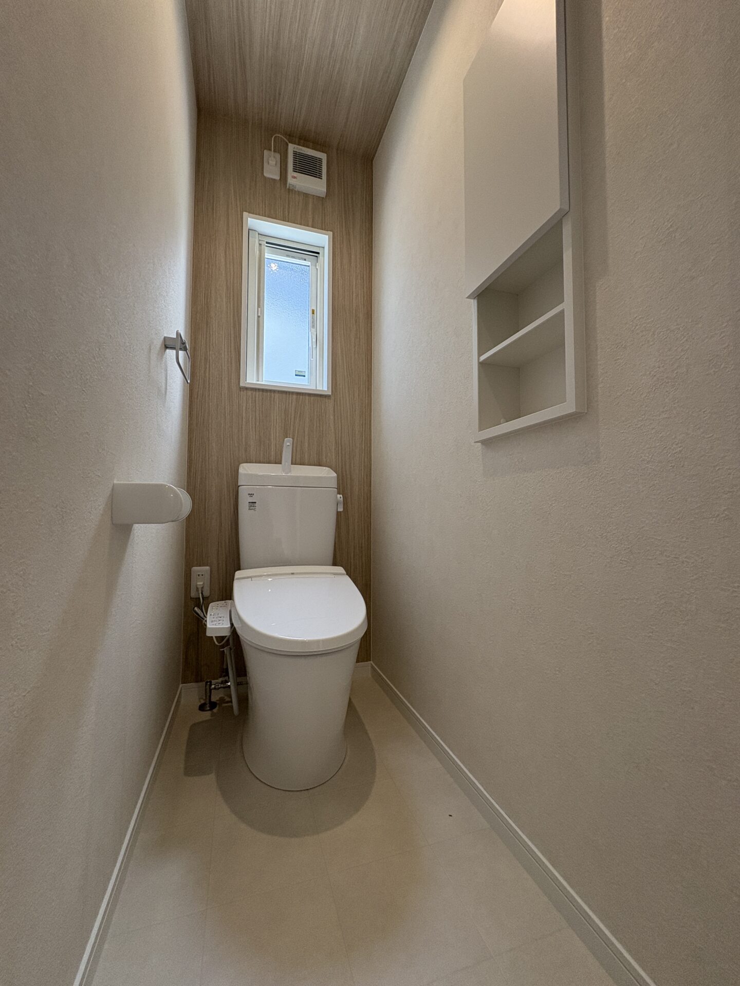 西甲府住宅ROOM TOUR #29　1Fトイレ