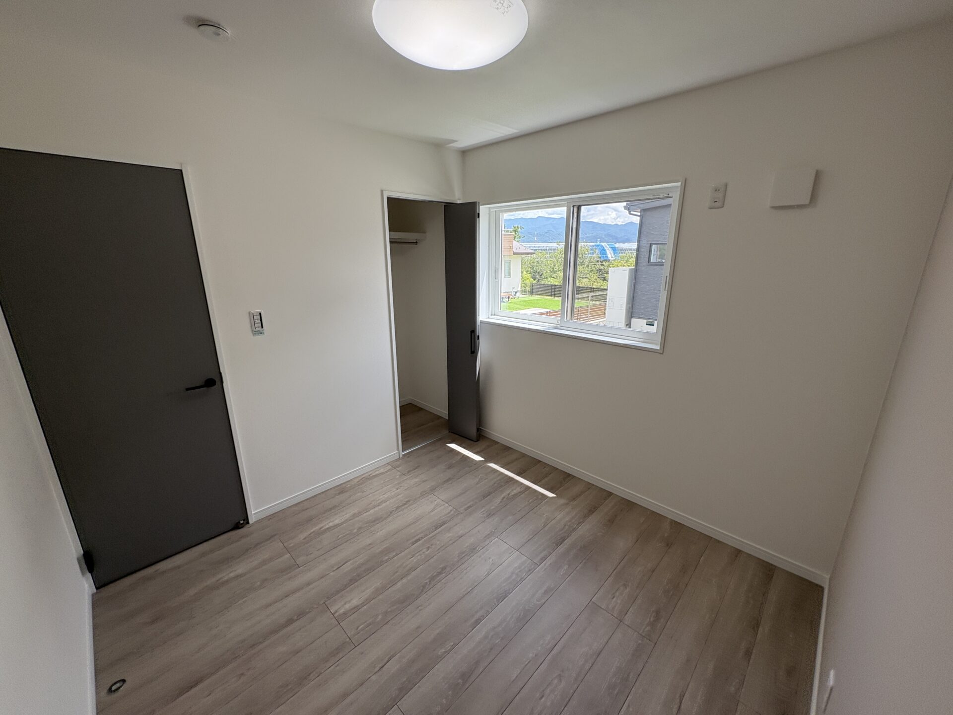 西甲府住宅ROOM TOUR #29　洋室-1