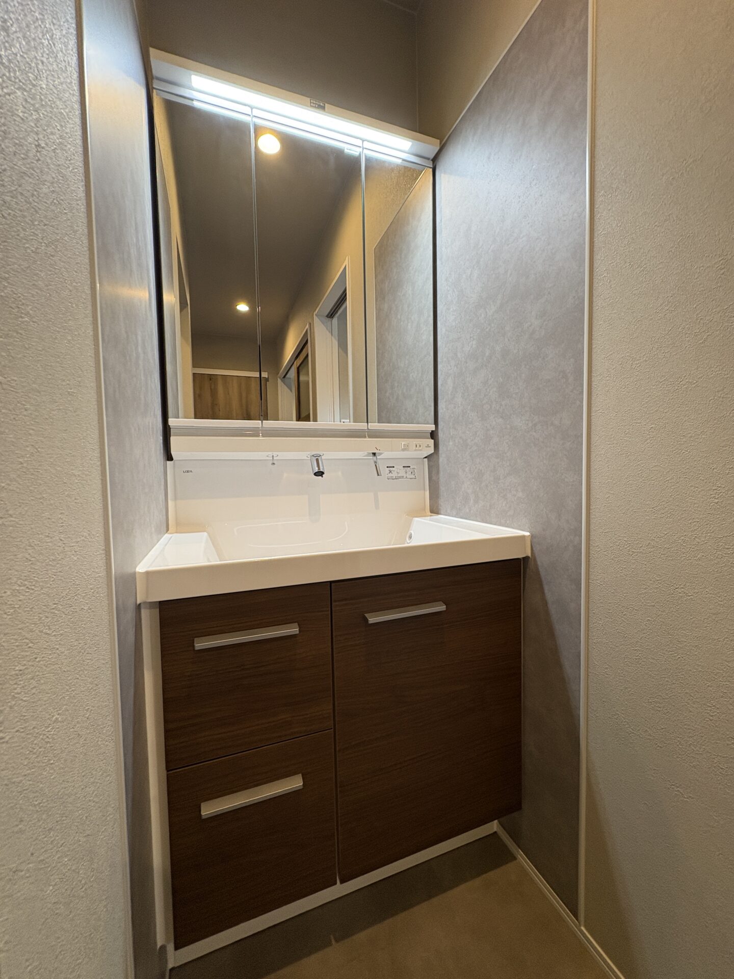 西甲府住宅ROOM TOUR #32　洗面