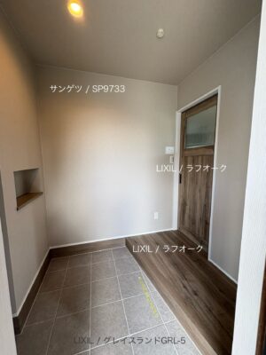 西甲府住宅ROOM TOUR #32　玄関（仕様）