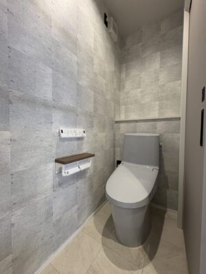 西甲府住宅ROOM TOUR #35　2Fトイレ