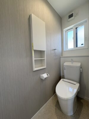 西甲府住宅ROOM TOUR #23　2Fトイレ
