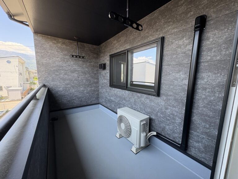 西甲府住宅ROOM TOUR #22　バルコニー