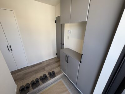 西甲府住宅ROOM TOUR #22　玄関