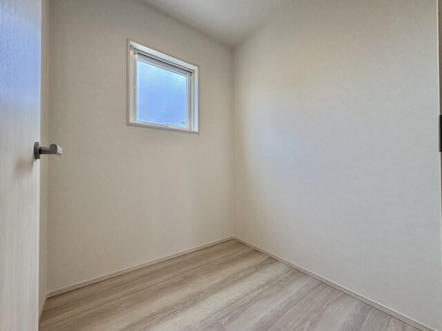 西甲府住宅ROOM TOUR #69　納戸